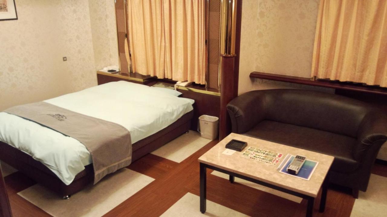 Hotel Itami Exterior photo
